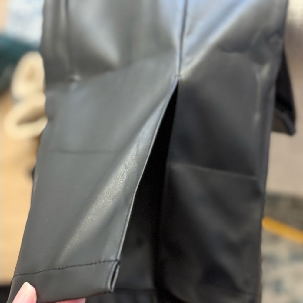 Sleek Black Faux Leather Straight-Leg Pants - Picture 6 of 6